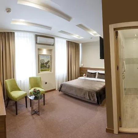 فندق Hotel Kragujevac 4*