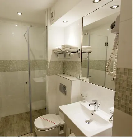 فندق Hotel Kragujevac كراغوييفاك